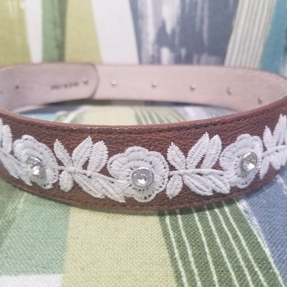 Woman Genuine Leather Belt With Roses Rhinestones Western Cowboy Belt Boot Barn - Picture 4 of 10